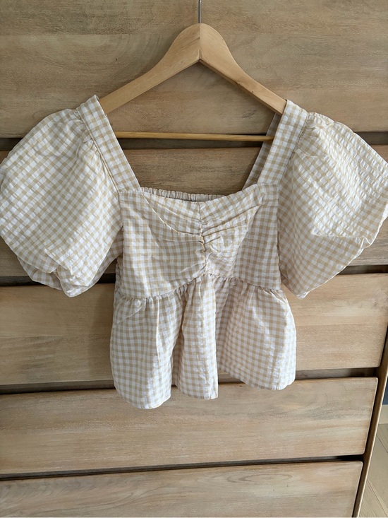 Old Navy Tops - Old Navy Cream and White Gingham Puff-Sleeve Crop Top